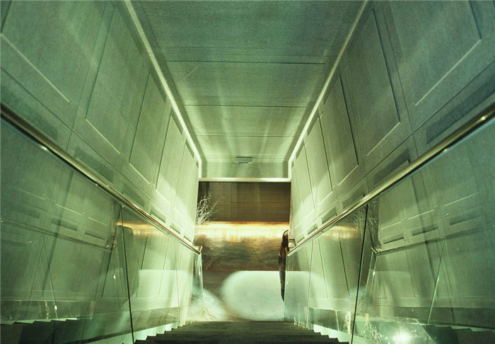 時(shí)尚而迷幻的臺(tái)灣異塵Cellar酒吧設(shè)計(jì)效果圖