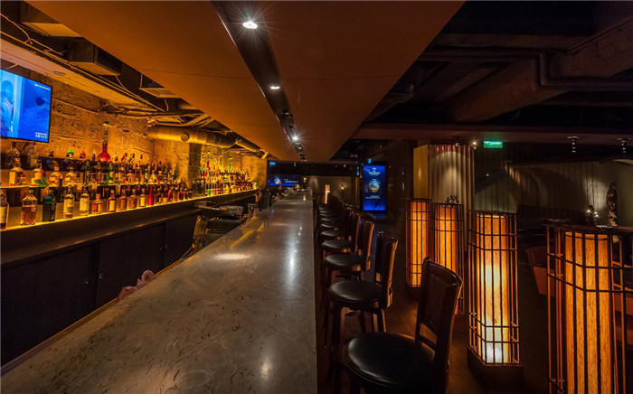 時(shí)尚而迷幻的臺(tái)灣異塵Cellar酒吧設(shè)計(jì)效果圖