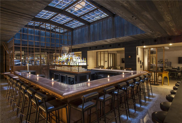 針對(duì)現(xiàn)代年輕旅行者的萬(wàn)豪Moxy時(shí)尚創(chuàng)新型酒店酒吧設(shè)計(jì)圖