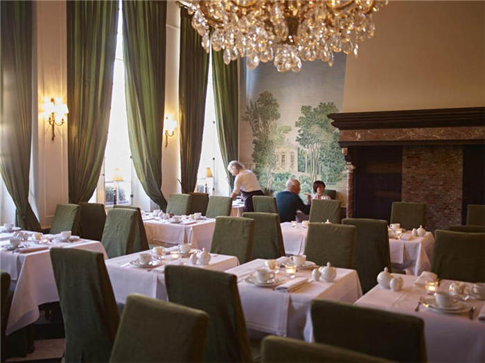 酒店餐廳空間設(shè)計(jì)案例