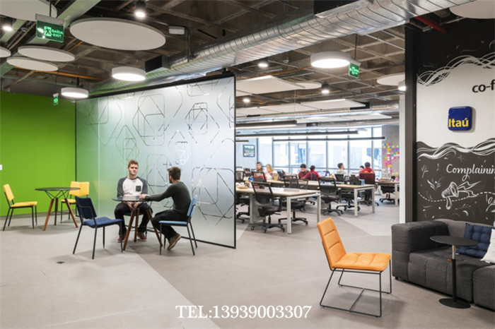 鄭州辦公室裝修設(shè)計(jì)公司-國(guó)外創(chuàng)意聯(lián)合辦公設(shè)計(jì)案例