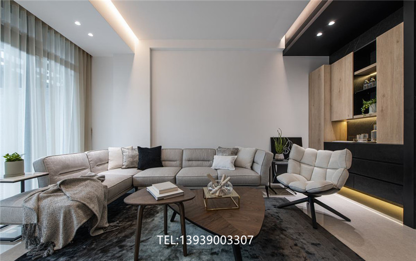 鄭州現(xiàn)代時尚風(fēng)年輕夫婦別墅裝修設(shè)計方案