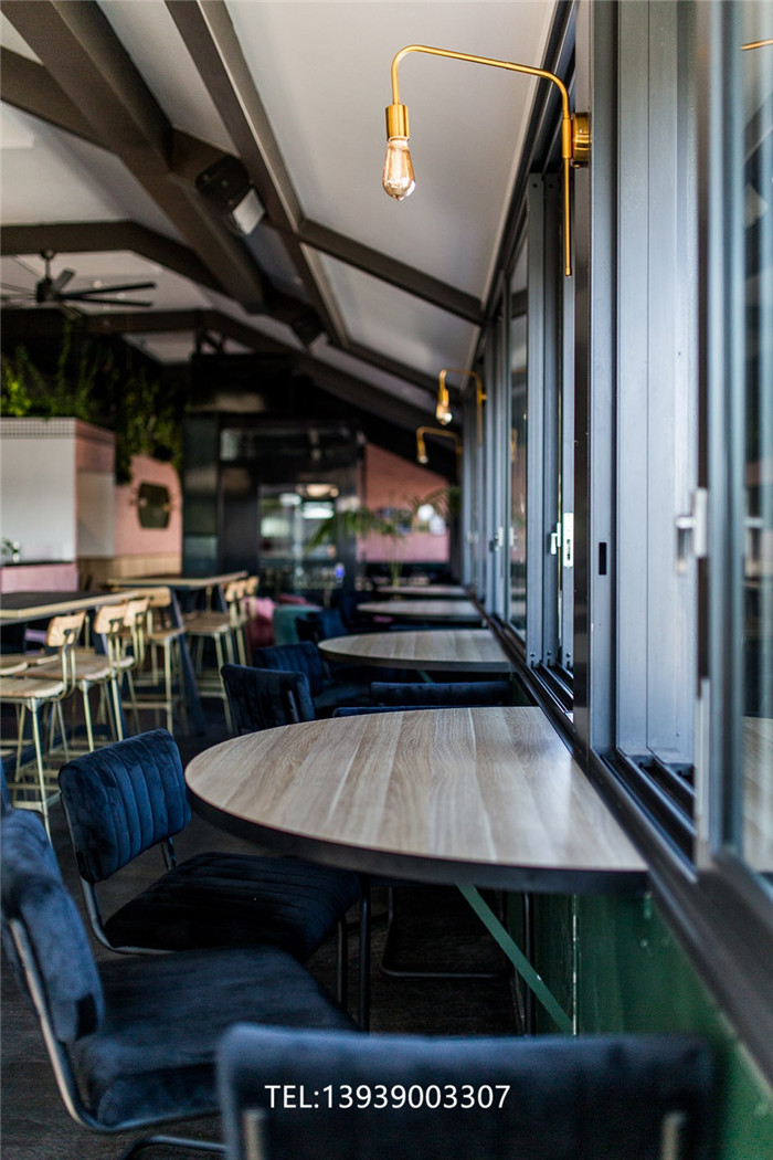 勃朗專業(yè)餐廳設計公司分享音樂餐廳酒吧設計方案