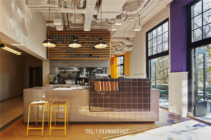 國外藝術(shù)青年旅館公共活動(dòng)區(qū)設(shè)計(jì)方案