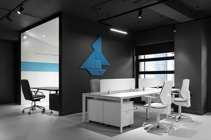 現(xiàn)代藝術(shù)風(fēng)國外大牌家具公司展廳兼辦公設(shè)計(jì)方案