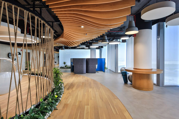 勃朗創(chuàng)意辦公設(shè)計公司分享迪拜智能化時尚辦公設(shè)計案例