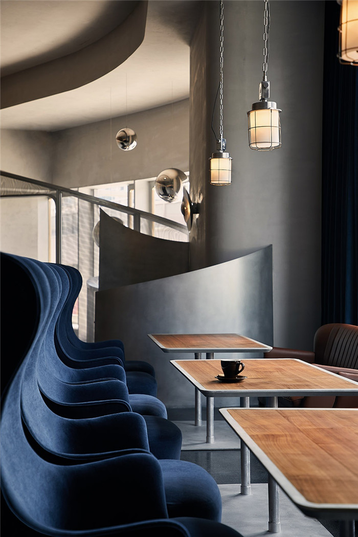 以航海為主題的精致工業(yè)風(fēng)西餐廳酒吧設(shè)計(jì)方案