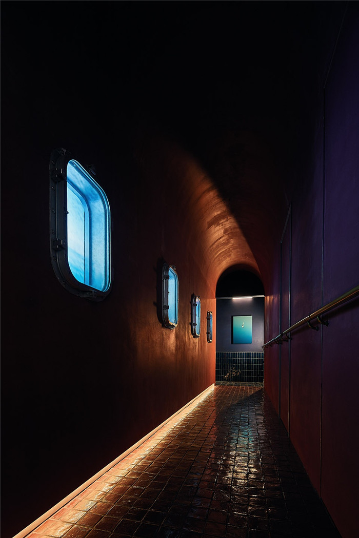 以航海為主題的精致工業(yè)風(fēng)西餐廳酒吧設(shè)計(jì)方案