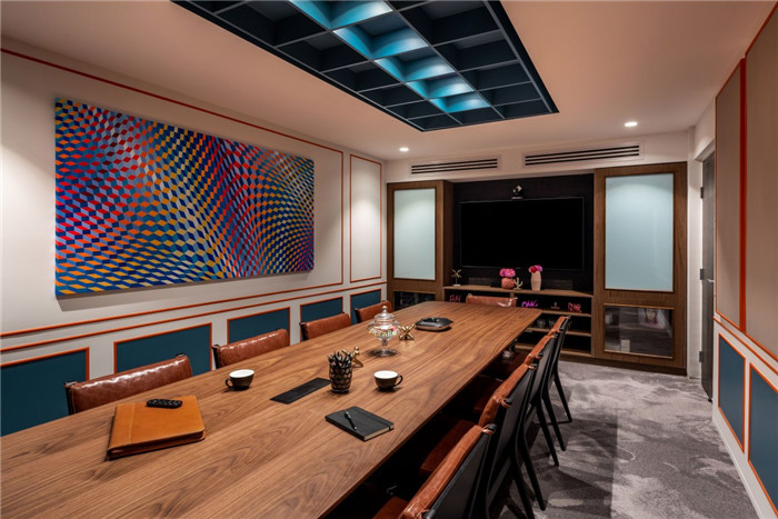 專(zhuān)業(yè)做酒店的設(shè)計(jì)公司勃朗分享Ovolo藝術(shù)酒店餐廳設(shè)計(jì)方案