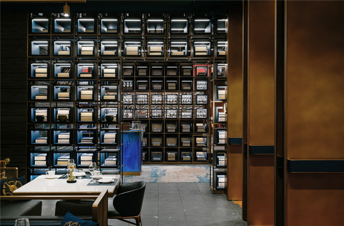 以北京文化為主題的全聚德創(chuàng)意烤鴨店隔斷設(shè)計(jì)案例