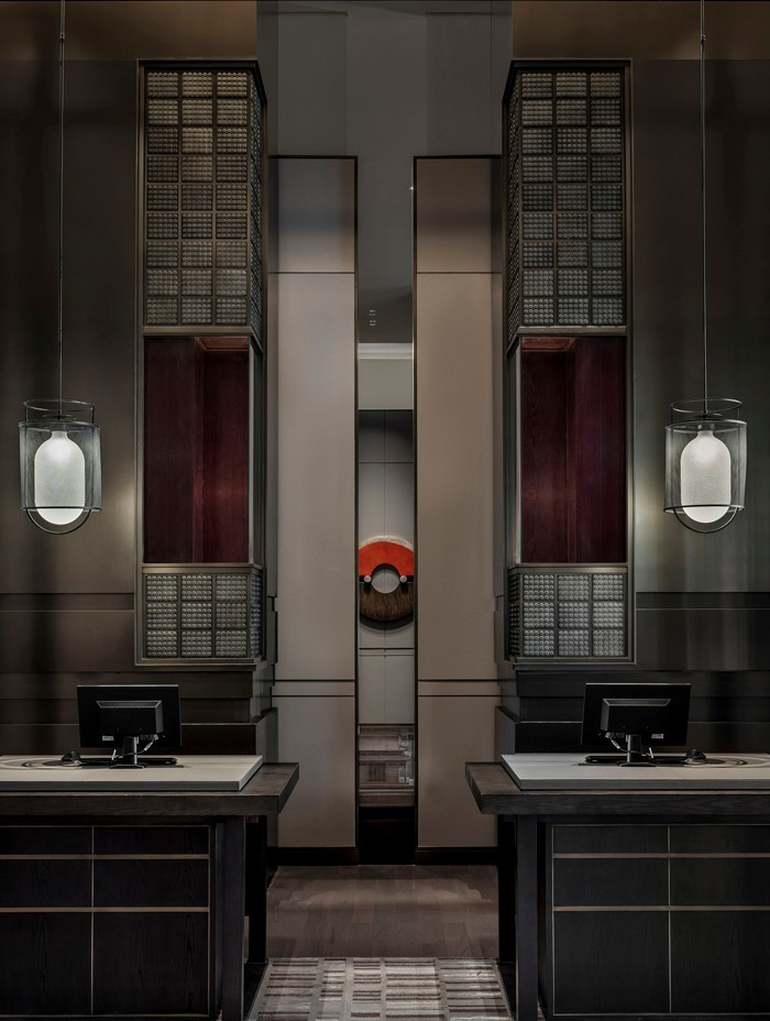 最新中式酒店裝修  西安中晶華邑酒店大堂接待臺設(shè)計方案