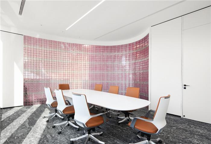 時尚未來感極強(qiáng)的科技集團(tuán)總部辦公樓展廳設(shè)計方案