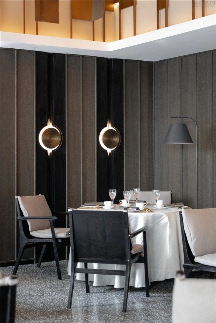 勃朗專業(yè)料理餐廳設(shè)計(jì)公司推薦上海喜粵8號(hào)餐廳設(shè)計(jì)