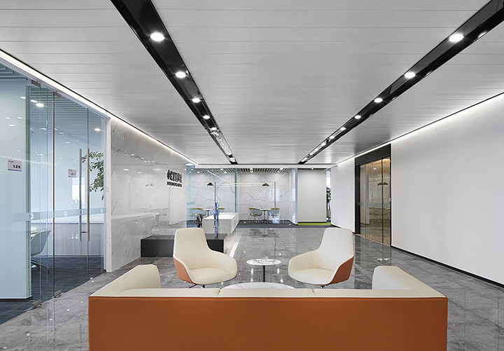 現(xiàn)代極簡(jiǎn)風(fēng)重慶小米金融辦公設(shè)計(jì)方案