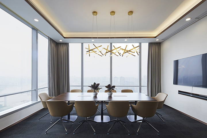現(xiàn)代極簡(jiǎn)風(fēng)重慶小米金融辦公會(huì)議室設(shè)計(jì)方案