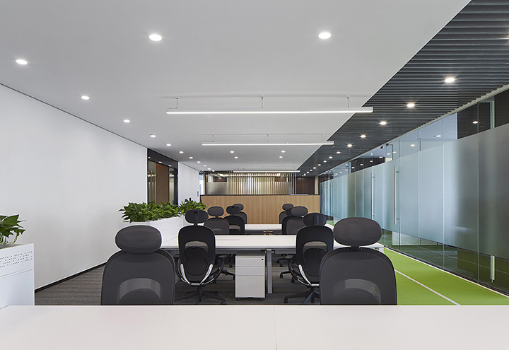 現(xiàn)代極簡(jiǎn)風(fēng)重慶小米金融辦公會(huì)議室設(shè)計(jì)方案