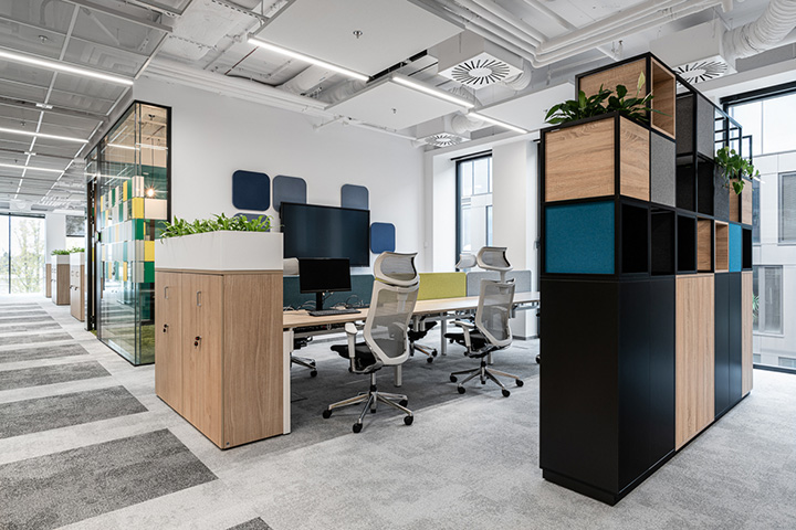 年輕人最愛的辦公設(shè)計(jì)之色彩游戲主題辦公室裝修設(shè)計(jì)