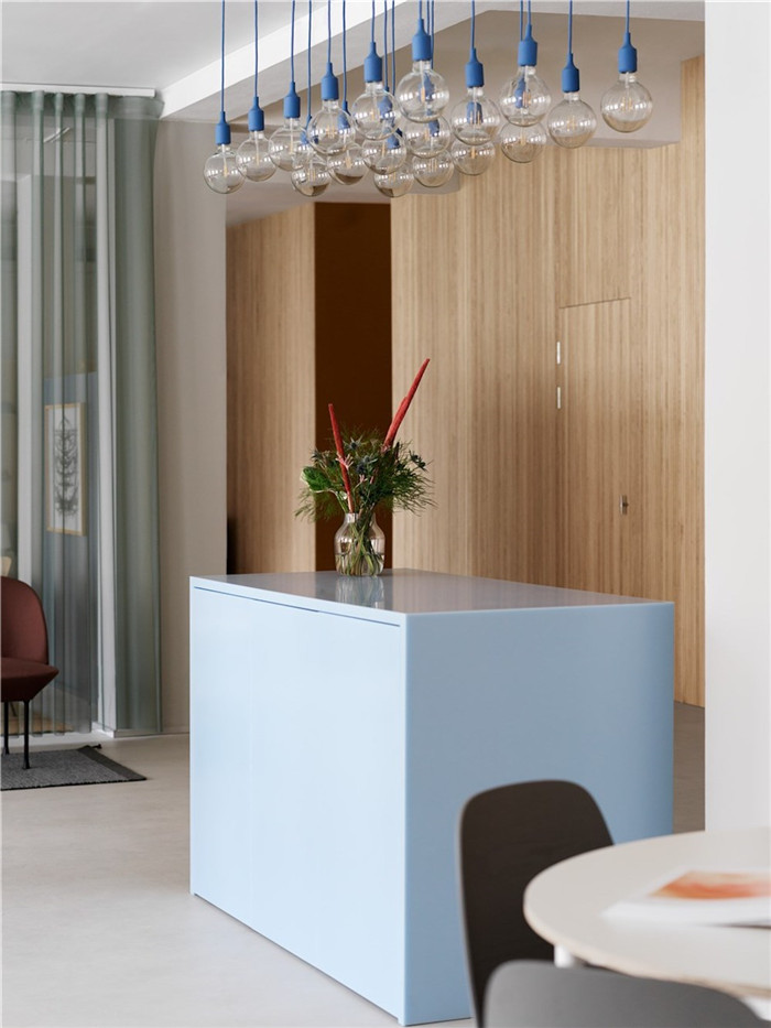 鄭州辦公設(shè)計(jì)公司推薦簡(jiǎn)約北歐風(fēng)家具公司總部辦公設(shè)計(jì)