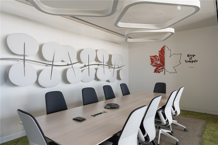 河南知名設計公司分享創(chuàng)意森林主題網絡公司辦公室裝修