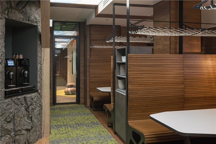 河南知名設計公司分享創(chuàng)意森林主題網絡公司辦公室裝修