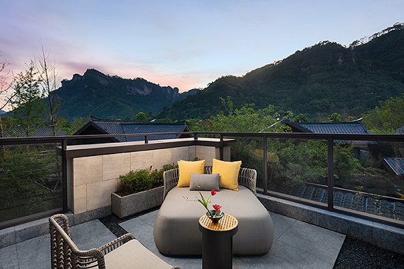 疫情影響國(guó)內(nèi)游激增  景區(qū)酒店設(shè)計(jì)應(yīng)該怎么做？