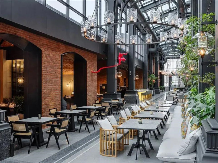 鄭州勃朗設(shè)計(jì)分享那些不走尋常路的酒店改造設(shè)計(jì)方案