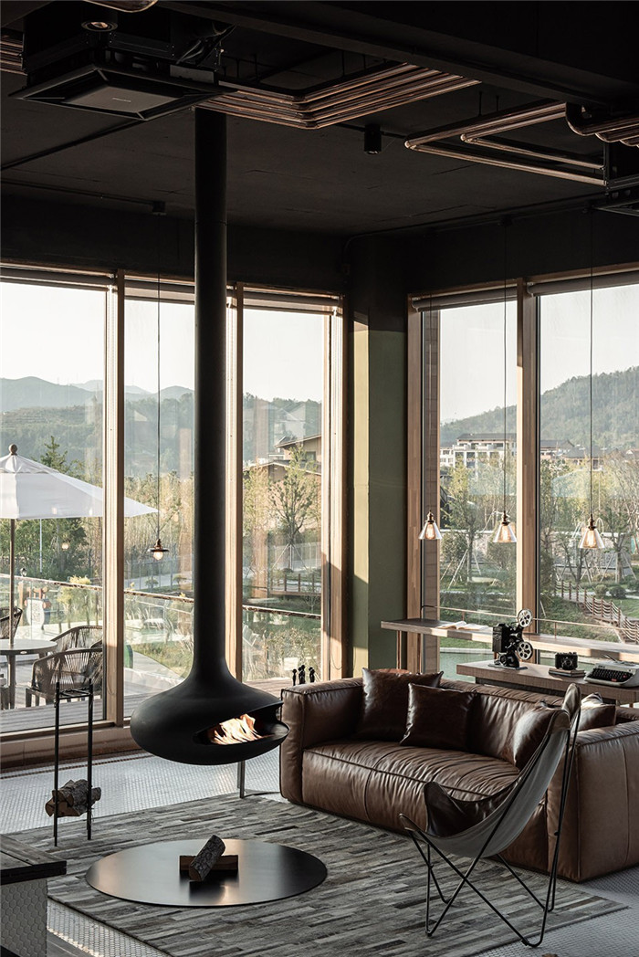 可看從生豆到成品的互動式咖啡工廠體驗(yàn)店設(shè)計(jì)方案