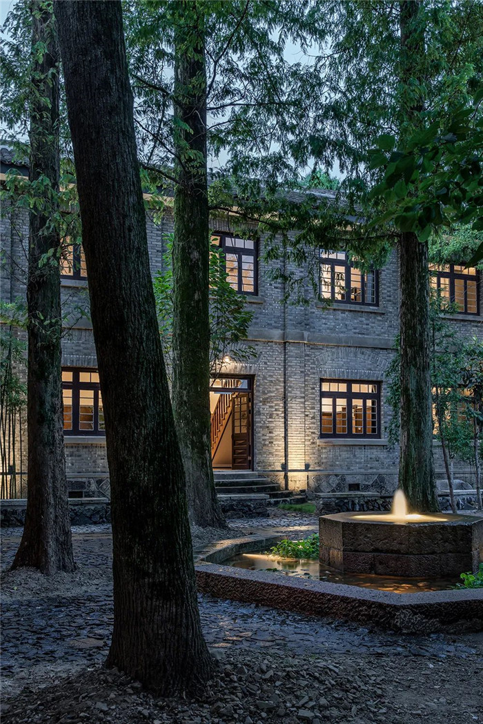 非常有詩(shī)意的古村落改造精品酒店設(shè)計(jì)案例賞析