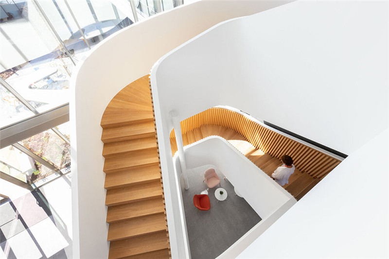 時(shí)尚辦公樓樓梯設(shè)計(jì)圖