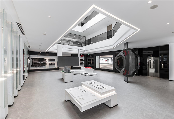 企業(yè)展廳設(shè)計(jì)-現(xiàn)代極簡(jiǎn)風(fēng)汽車內(nèi)飾制造商辦公兼展廳設(shè)計(jì)方案