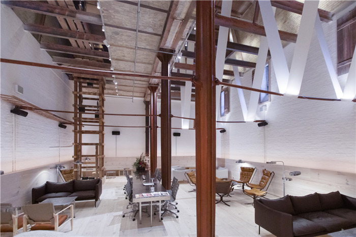 Hotel Ottilia簡約工業(yè)風精品酒店設(shè)計賞析  