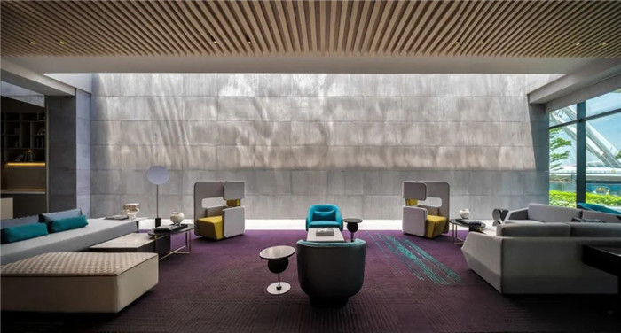 CCD新作：深圳國(guó)際會(huì)展中心皇冠假日酒店大堂吧設(shè)計(jì)