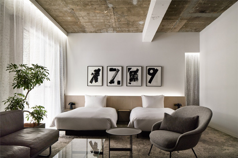 日本白井屋綠色工業(yè)風(fēng)酒店設(shè)計案例賞析