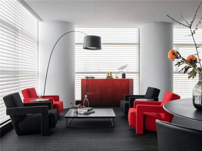 洽談區(qū)設(shè)計-鄭州勃朗設(shè)計推薦時尚簡約風(fēng)證券公司辦公設(shè)計案例