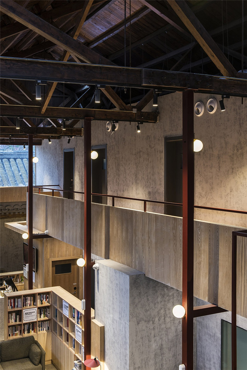 簡約工業(yè)風(fēng)老酒店翻新改造設(shè)計(jì)案例