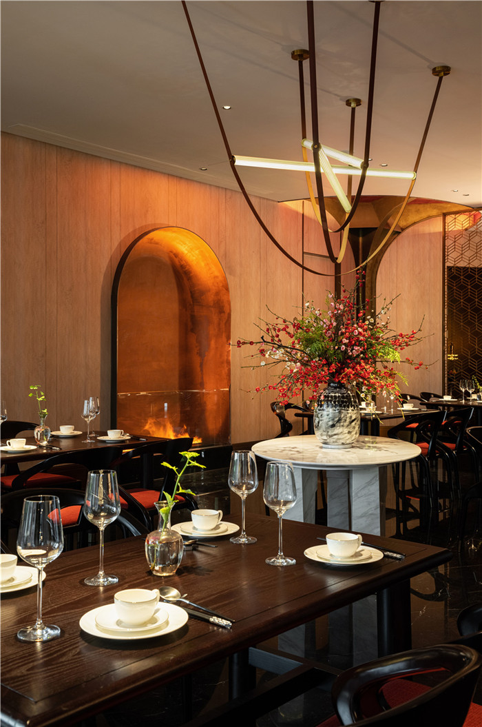 500平臺州菜陸朝臨江臺中餐廳設(shè)計方案