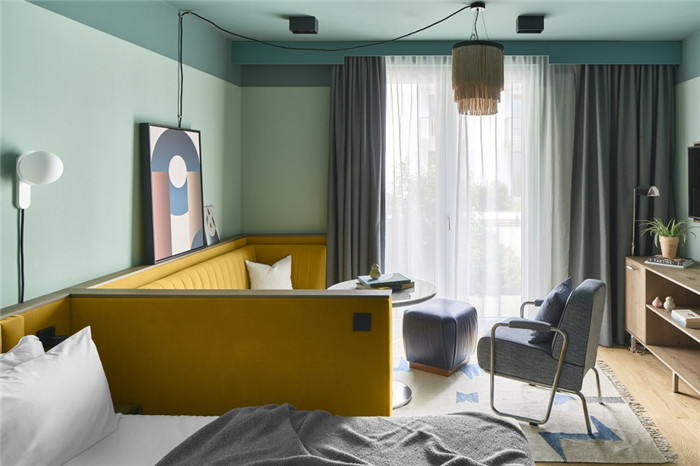 以先鋒女性為靈感的Schwan Locke酒店設(shè)計(jì)