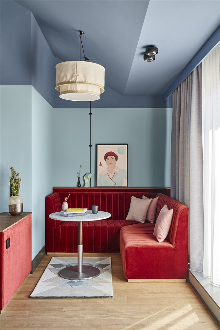 以先鋒女性為靈感的Schwan Locke酒店客房設(shè)計(jì)