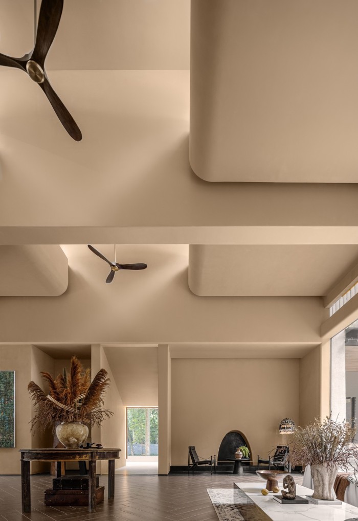 以城市文化為主題的復(fù)古風(fēng)賓館改造設(shè)計案例