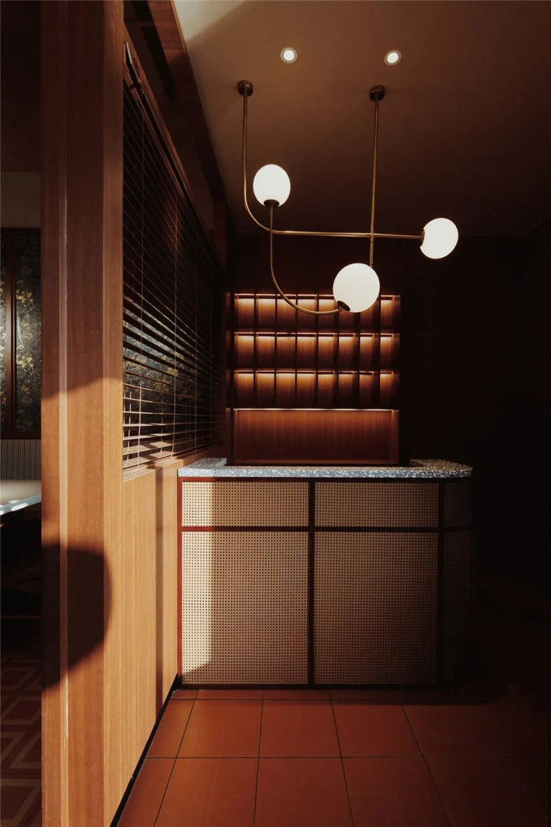 復(fù)古又時髦的經(jīng)典火鍋店改造設(shè)計案例