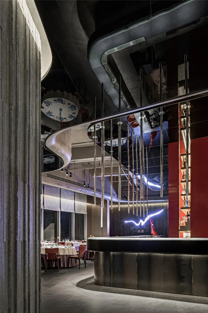 萬蔚餐廳成都世茂店餐廳設計
