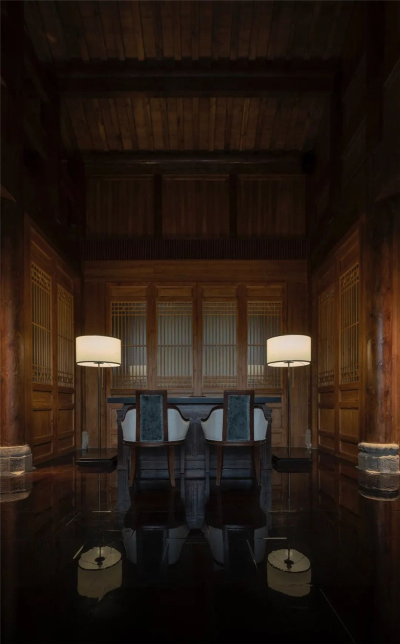 川西風(fēng)情   成都官塘安麓奢華度假酒店設(shè)計(jì)賞析