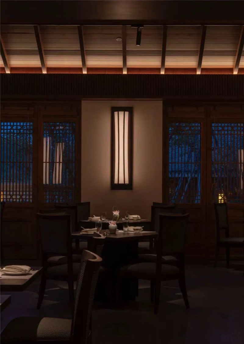 川西風(fēng)情   成都官塘安麓奢華度假酒店設(shè)計(jì)賞析