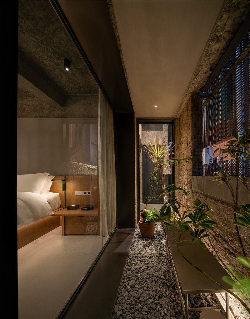 專業(yè)酒店改造公司推薦萬(wàn)科有熊酒店改造設(shè)計(jì)案例