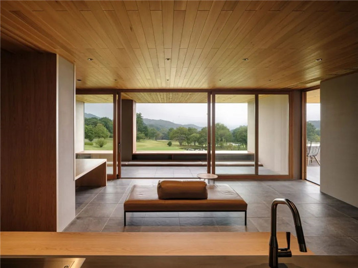 日本The Raysum溫泉度假酒店設(shè)計案例賞析