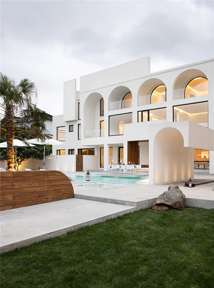 下面就跟隨勃朗設(shè)計(jì)小編一起來欣賞如馬爾代夫般太湖呼夢集度假酒店設(shè)計(jì)案例！