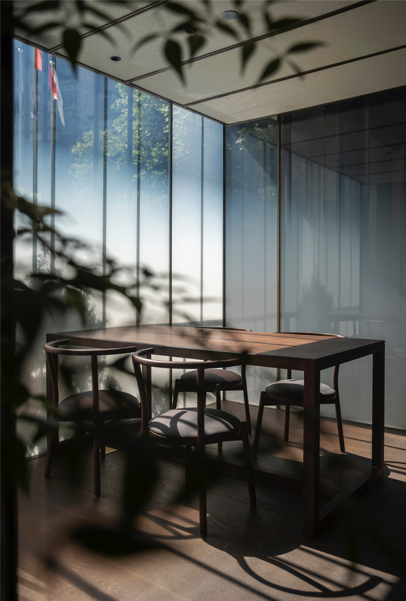 東方美學(xué)   福州朧月·鮨處日式料理餐廳設(shè)計(jì)