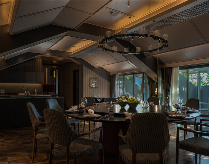 西湖邊上的民國風私宴——隱外餐廳設計
