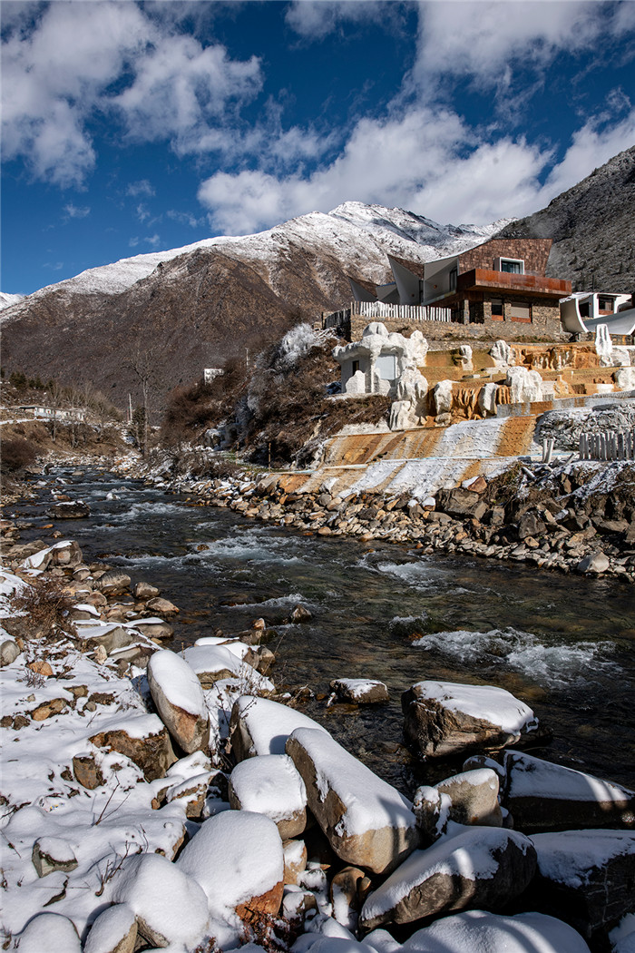 四川RGB雅拉野奢溫泉度假酒店設計