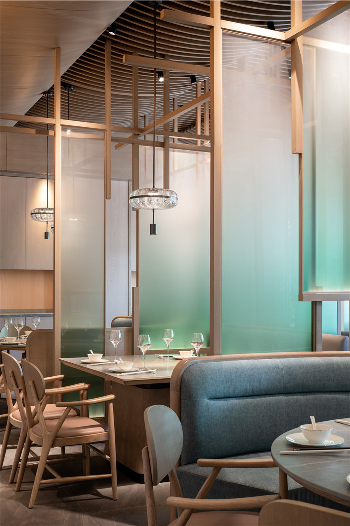 東方美學  揚州滋奇臻品淮揚火鍋店設(shè)計案例